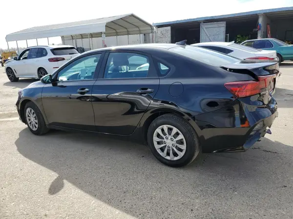 3KPF24AD1RE811940 2024 KIA FORTE - Image 2