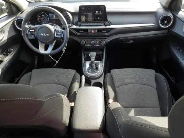 3KPF24AD1RE811940 2024 KIA FORTE - Image 8