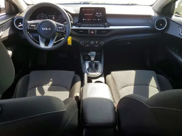 3KPF24AD1RE812456 2024 KIA FORTE - Image 8