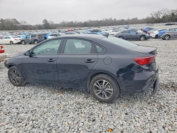 3KPF24AD1RE814885 2024 KIA FORTE - Image 2