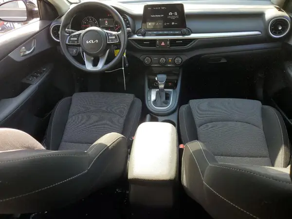 3KPF24AD1RE815115 2024 KIA FORTE - Image 8
