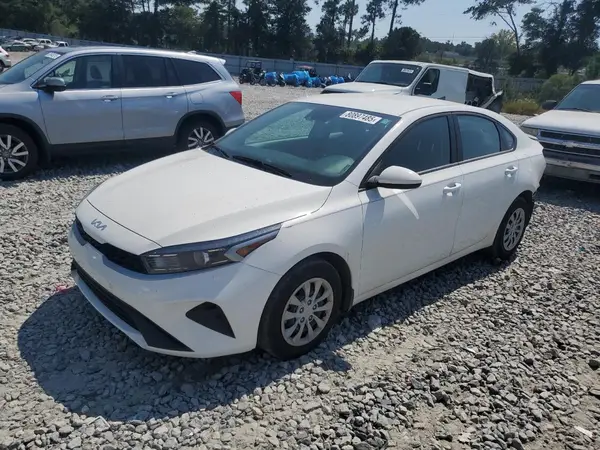 3KPF24AD1RE819908 2024 KIA FORTE - Image 1