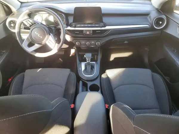 3KPF24AD1RE820864 2024 KIA FORTE - Image 8