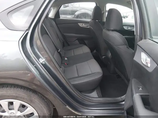 3KPF24AD1RE821013 2024 KIA FORTE - Image 8