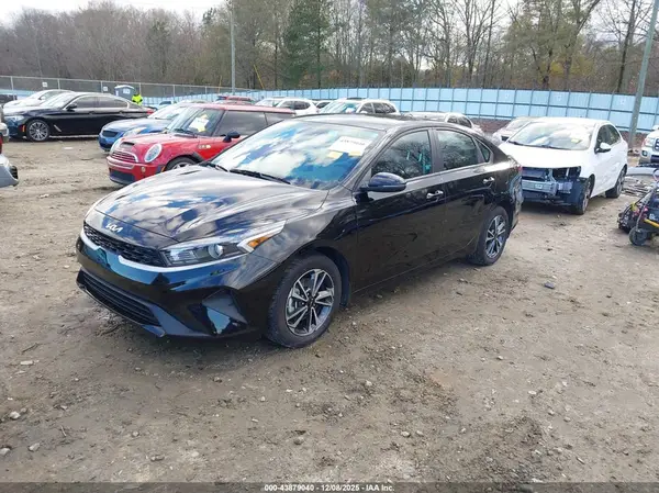 3KPF24AD1RE825837 2024 KIA FORTE - Image 2