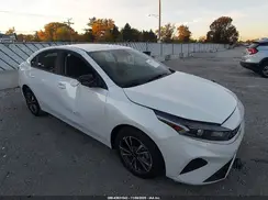 3KPF24AD1RE827393 2024 KIA FORTE