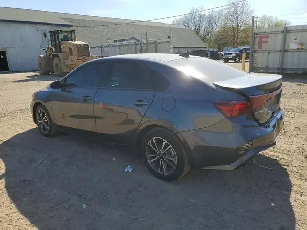 3KPF24AD1RE829581 2024 KIA FORTE - Image 2