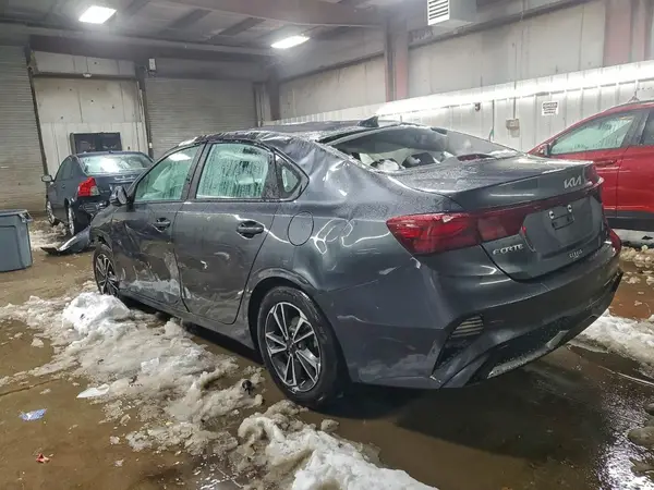 3KPF24AD1RE830522 2024 KIA FORTE - Image 2