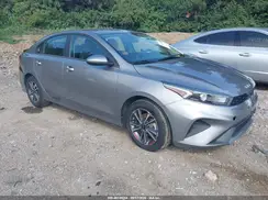 3KPF24AD1RE831895 2024 KIA FORTE