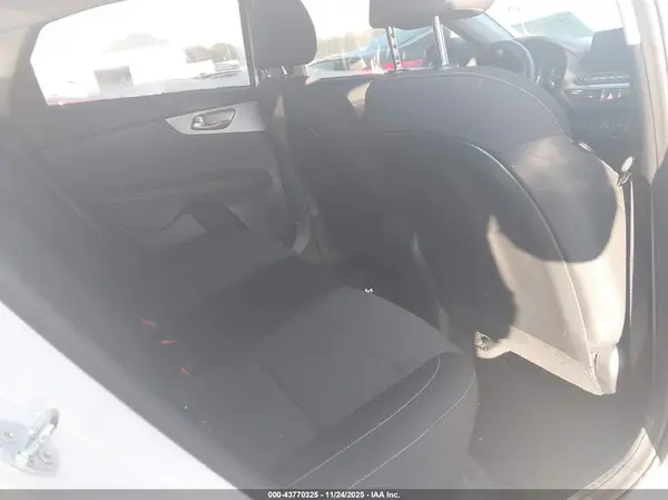 3KPF24AD1RE836420 2024 KIA FORTE - Image 8