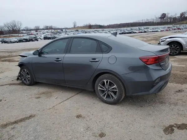 3KPF24AD1RE836448 2024 KIA FORTE - Image 2