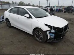 3KPF24AD1RE837860 2024 KIA FORTE