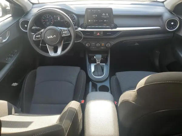 3KPF24AD1RE839897 2024 KIA FORTE - Image 8