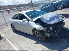 3KPF24AD2KE005868 2019 KIA FORTE