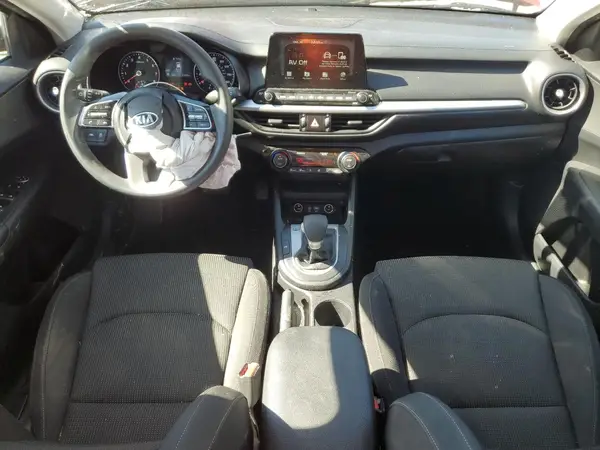 3KPF24AD2KE007040 2019 KIA FORTE - Image 8