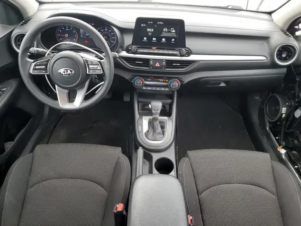 3KPF24AD2KE010469 2019 KIA FORTE - Image 8
