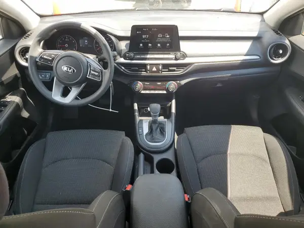 3KPF24AD2KE012545 2019 KIA FORTE - Image 8