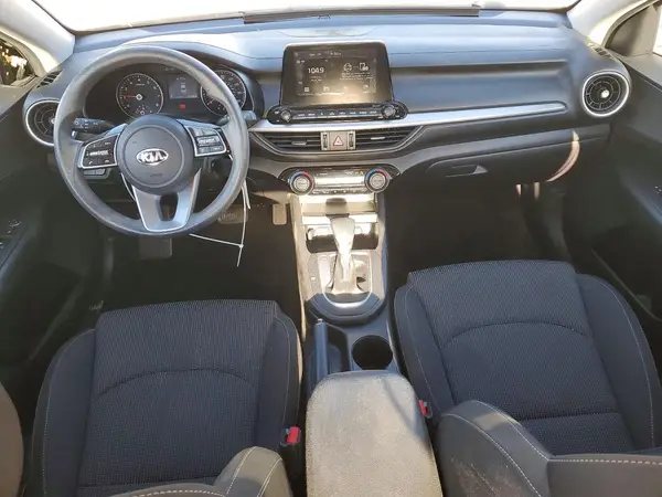 3KPF24AD2KE019592 2019 KIA FORTE - Image 8