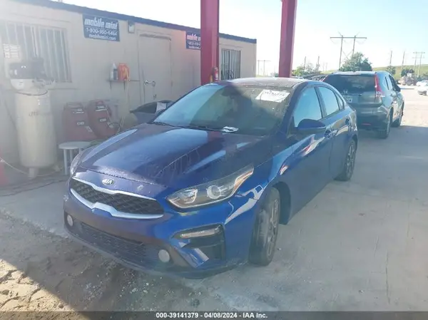 3KPF24AD2KE020256 2019 KIA FORTE - Image 2
