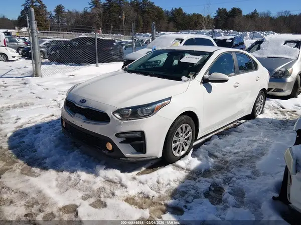 3KPF24AD2KE022847 2019 KIA FORTE - Image 2