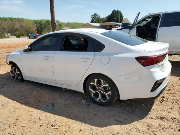 3KPF24AD2KE022864 2019 KIA FORTE - Image 2