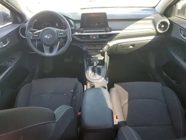 3KPF24AD2KE023027 2019 KIA FORTE - Image 8