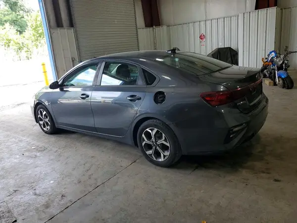 3KPF24AD2KE023254 2019 KIA FORTE - Image 2