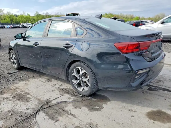 3KPF24AD2KE025201 2019 KIA FORTE - Image 2