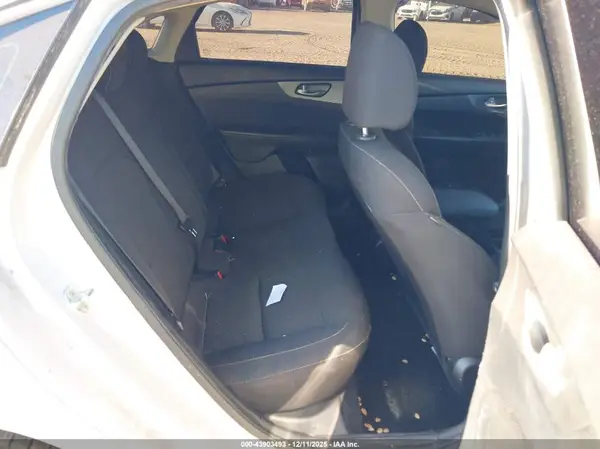 3KPF24AD2KE026753 2019 KIA FORTE - Image 8