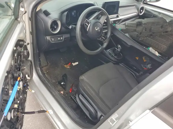3KPF24AD2KE026770 2019 KIA FORTE - Image 8