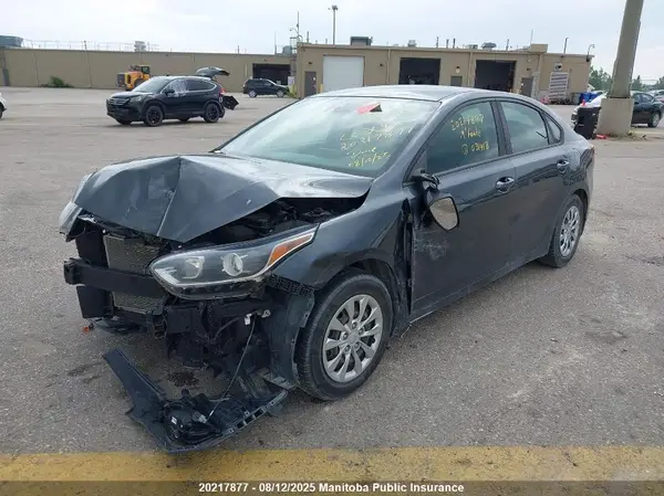 3KPF24AD2KE031418 2019 KIA FORTE - Image 2