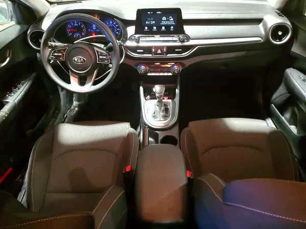 3KPF24AD2KE032102 2019 KIA FORTE - Image 8