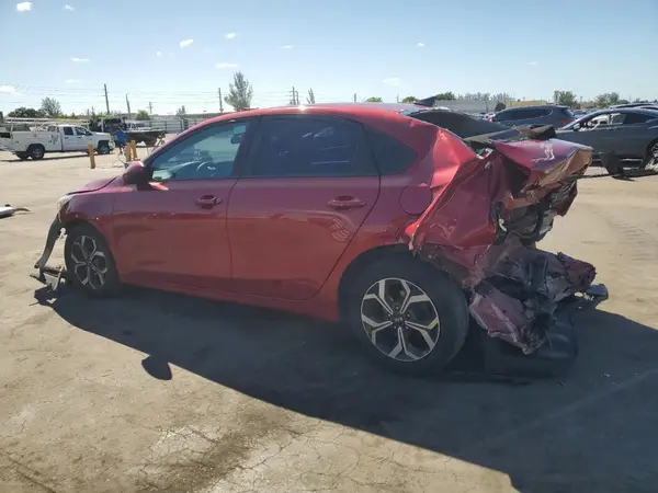 3KPF24AD2KE033234 2019 KIA FORTE - Image 2