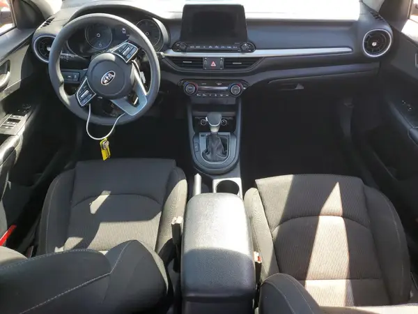 3KPF24AD2KE033234 2019 KIA FORTE - Image 8