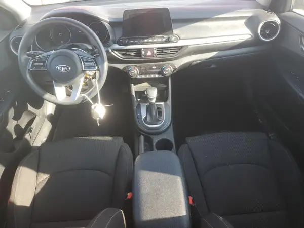 3KPF24AD2KE038692 2019 KIA FORTE - Image 8