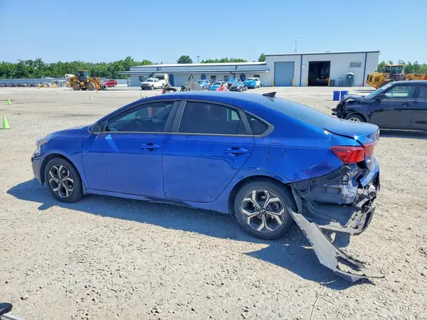 3KPF24AD2KE040409 2019 KIA FORTE - Image 2