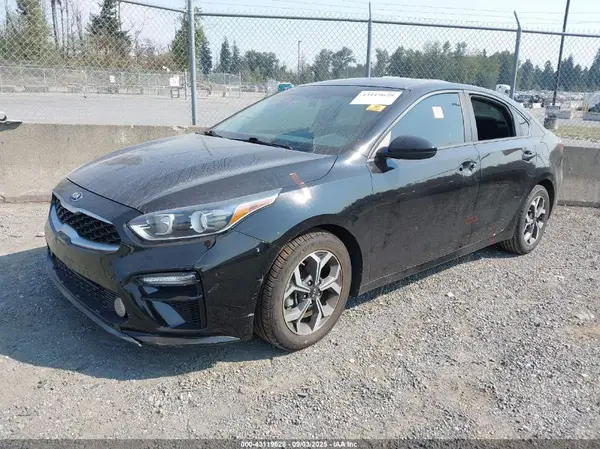 3KPF24AD2KE043942 2019 KIA FORTE - Image 2