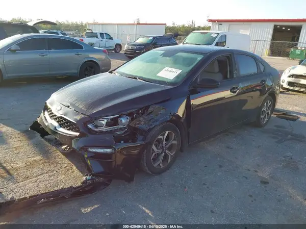 3KPF24AD2KE045187 2019 KIA FORTE - Image 2