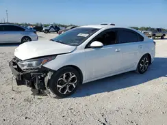 3KPF24AD2KE046596 2019 KIA FORTE