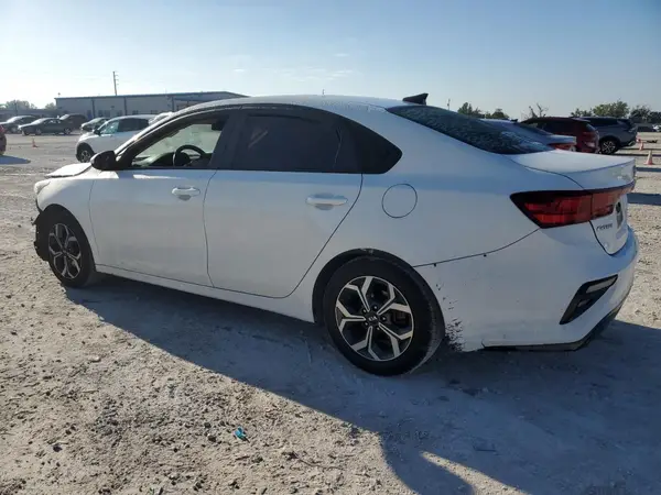 3KPF24AD2KE046596 2019 KIA FORTE - Image 2