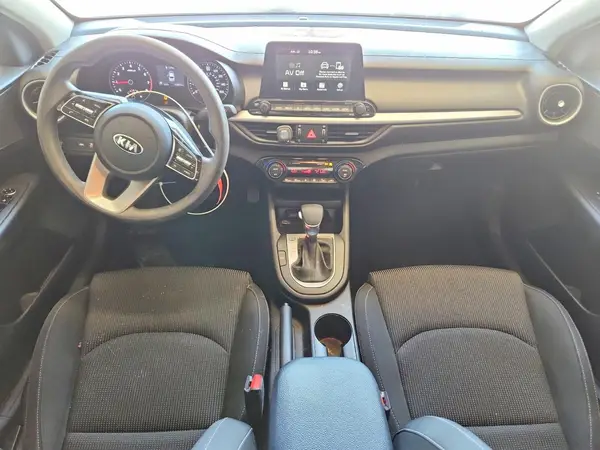 3KPF24AD2KE048249 2019 KIA FORTE - Image 8