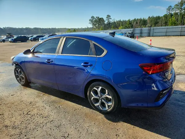 3KPF24AD2KE050129 2019 KIA FORTE - Image 2
