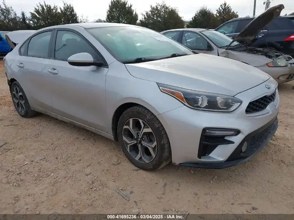 3KPF24AD2KE052897 2019 KIA FORTE - Image 1
