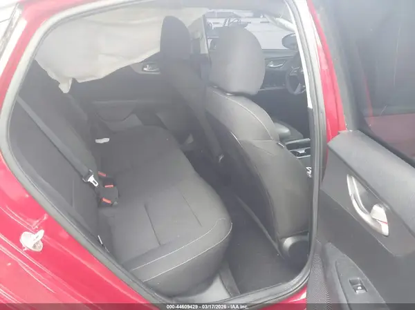 3KPF24AD2KE053595 2019 KIA FORTE - Image 8