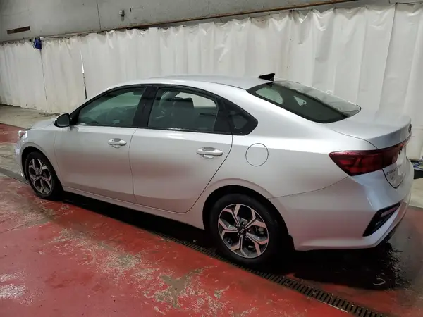 3KPF24AD2KE054309 2019 KIA FORTE - Image 2