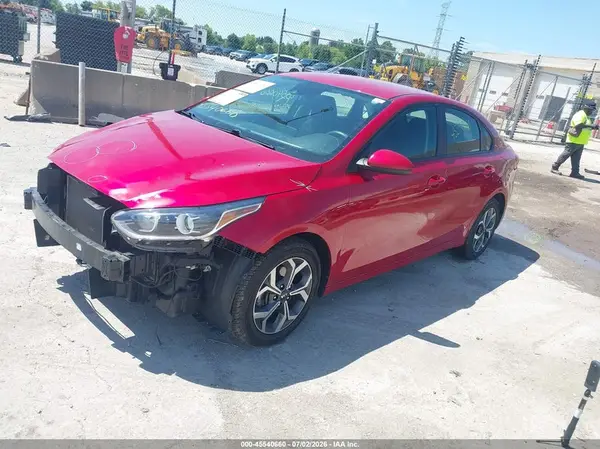 3KPF24AD2KE055363 2019 KIA FORTE - Image 2