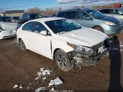 3KPF24AD2KE055461 2019 KIA FORTE