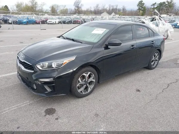 3KPF24AD2KE056030 2019 KIA FORTE - Image 2