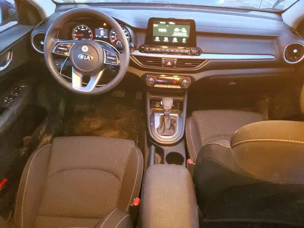 3KPF24AD2KE060224 2019 KIA FORTE - Image 8