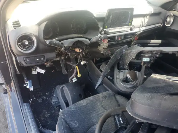 3KPF24AD2KE061180 2019 KIA FORTE - Image 8